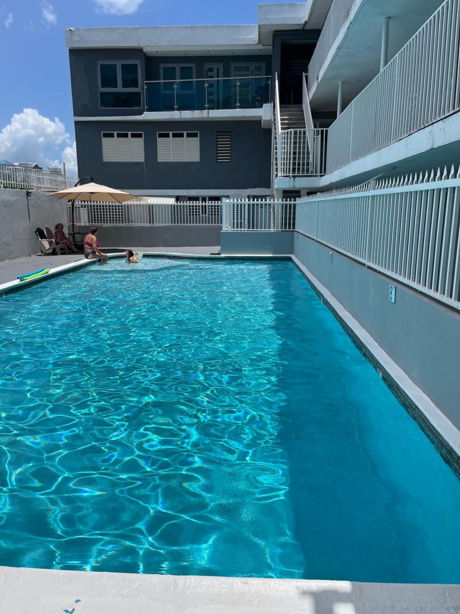 Posada Centric Studio Isla Verde San Juan Exterior foto